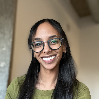 Muna Abdulkader headshot